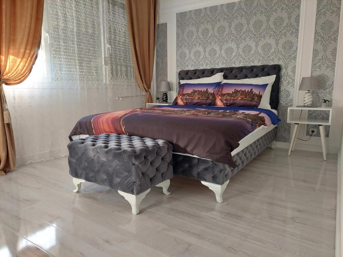 Apartman Star Lux Kula Buitenkant foto
