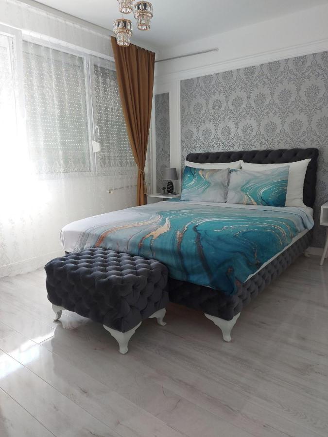 Apartman Star Lux Kula Buitenkant foto